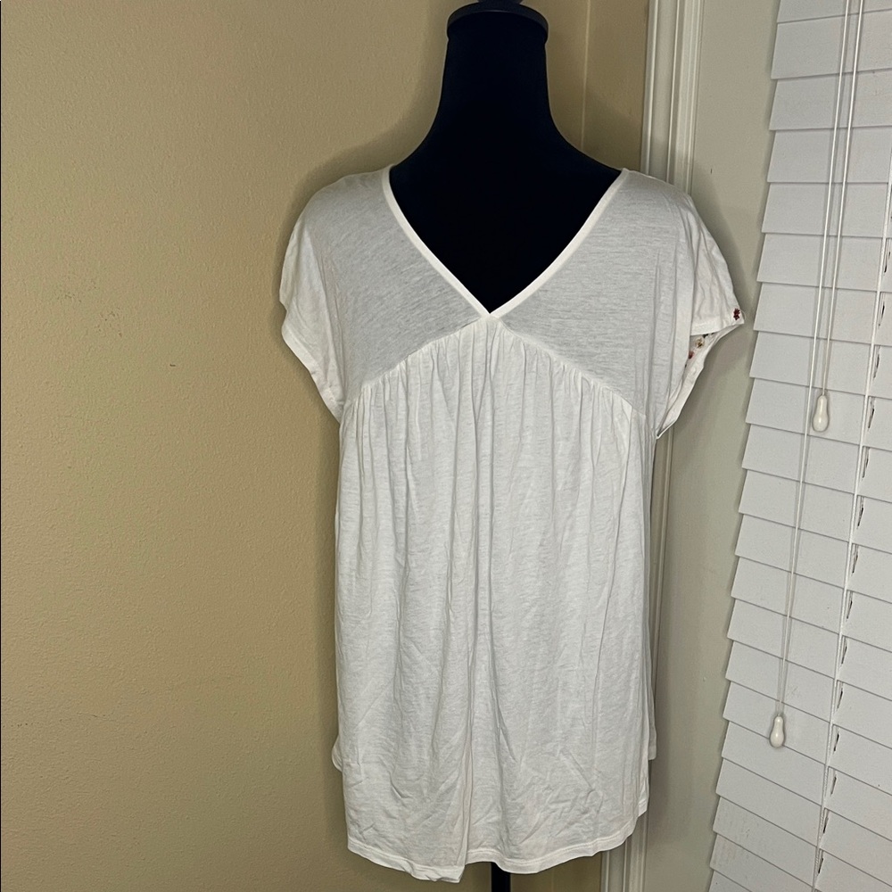 Lucky Brand White Top with Red Floral Embroidery - Picture 2 of 6